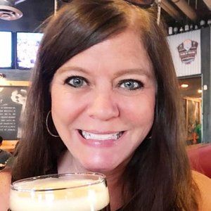 Meet your Posher, Debra